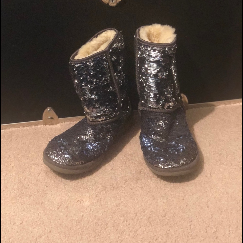 Classic short blue-silver-sequin UGG-boots
